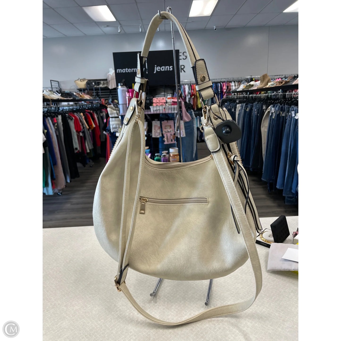 Handbag By Clothes Mentor, Size: Medium