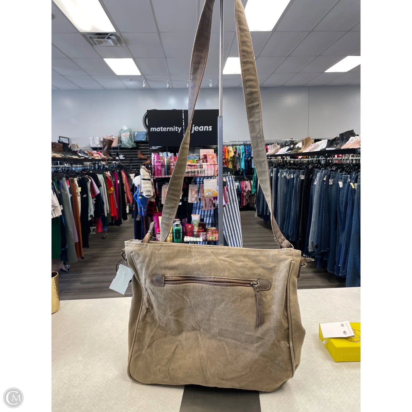 Handbag By Clothes Mentor, Size: Medium