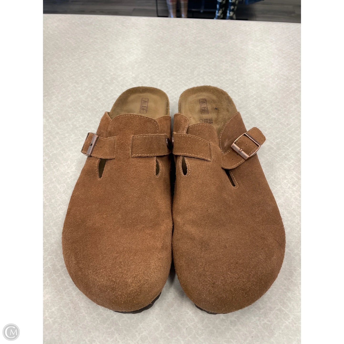 Shoes Flats By Clothes Mentor In Brown, Size: 11