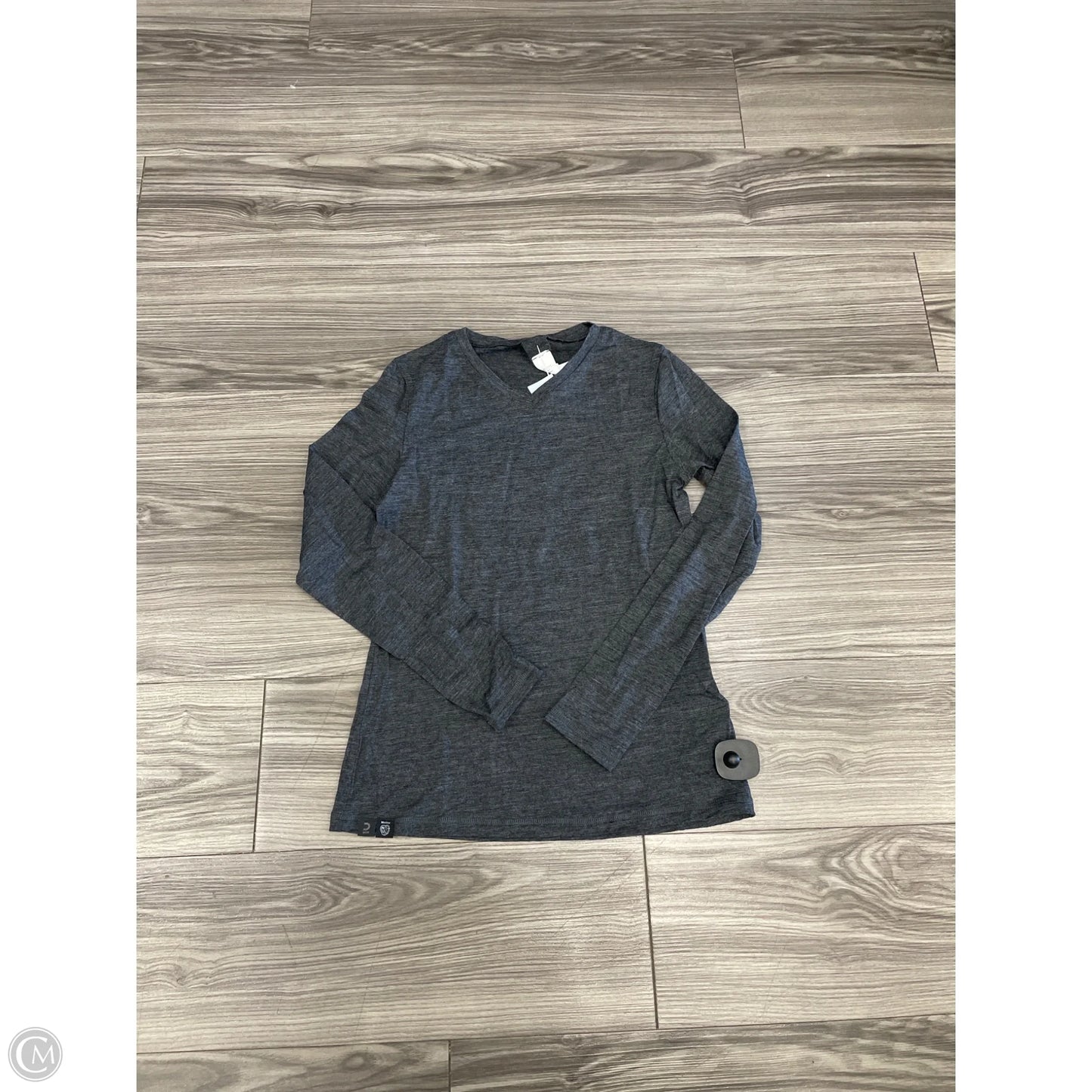 Athletic Top Long Sleeve Collar By Clothes Mentor In Grey, Size: S