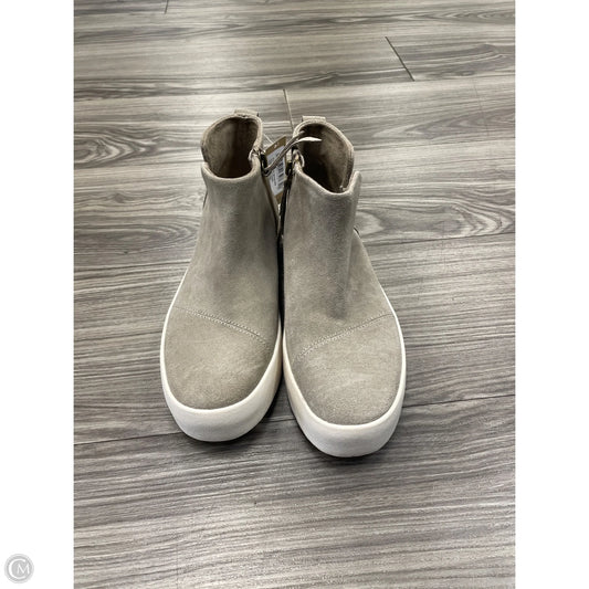 Boots Ankle Flats By Toms In Grey, Size: 6.5