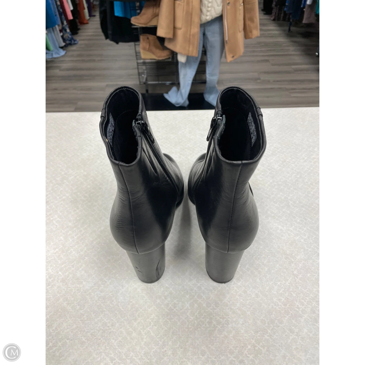 Boots Ankle Heels By Vionic In Black, Size: 8