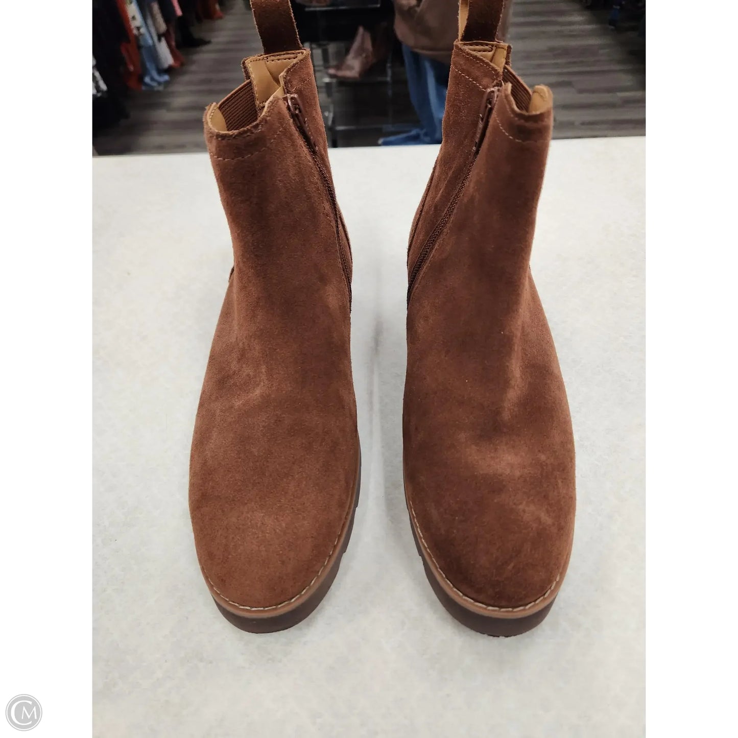 Boots Ankle Flats By Vionic In Brown, Size: 6.5