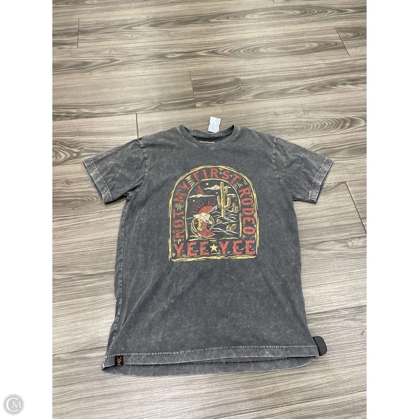 Top Short Sleeve By Clothes Mentor In Grey, Size: M
