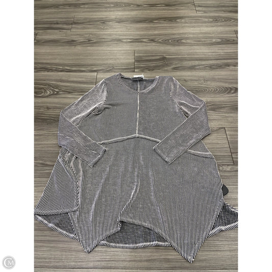 Top Long Sleeve By Zenana In Striped Pattern, Size: M