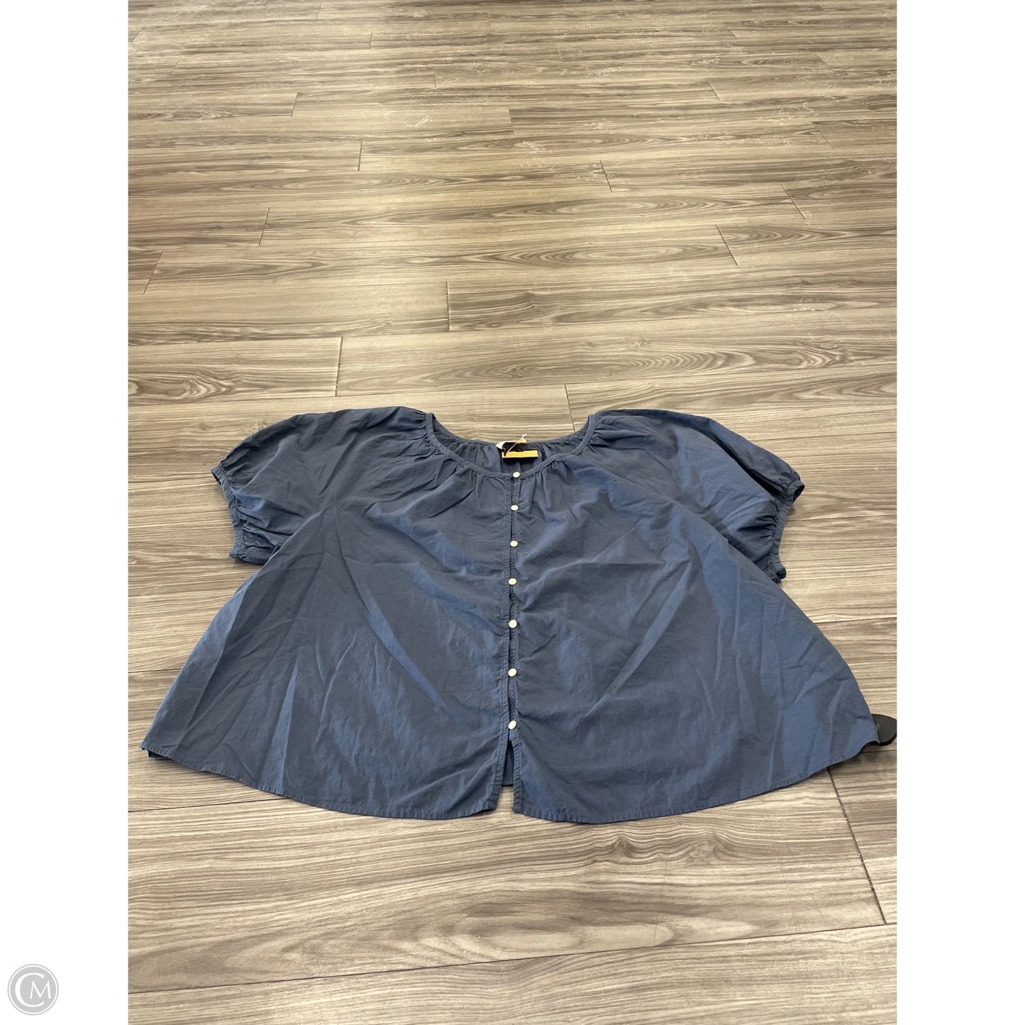 Top Short Sleeve By Universal Thread In Blue, Size: 4x