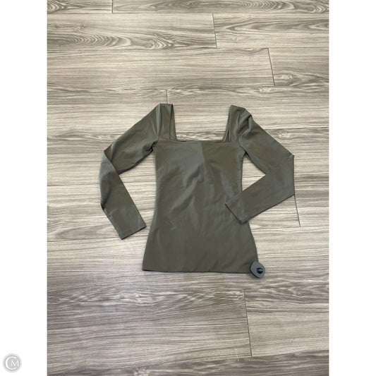 Top Long Sleeve By Aritzia In Green, Size: S