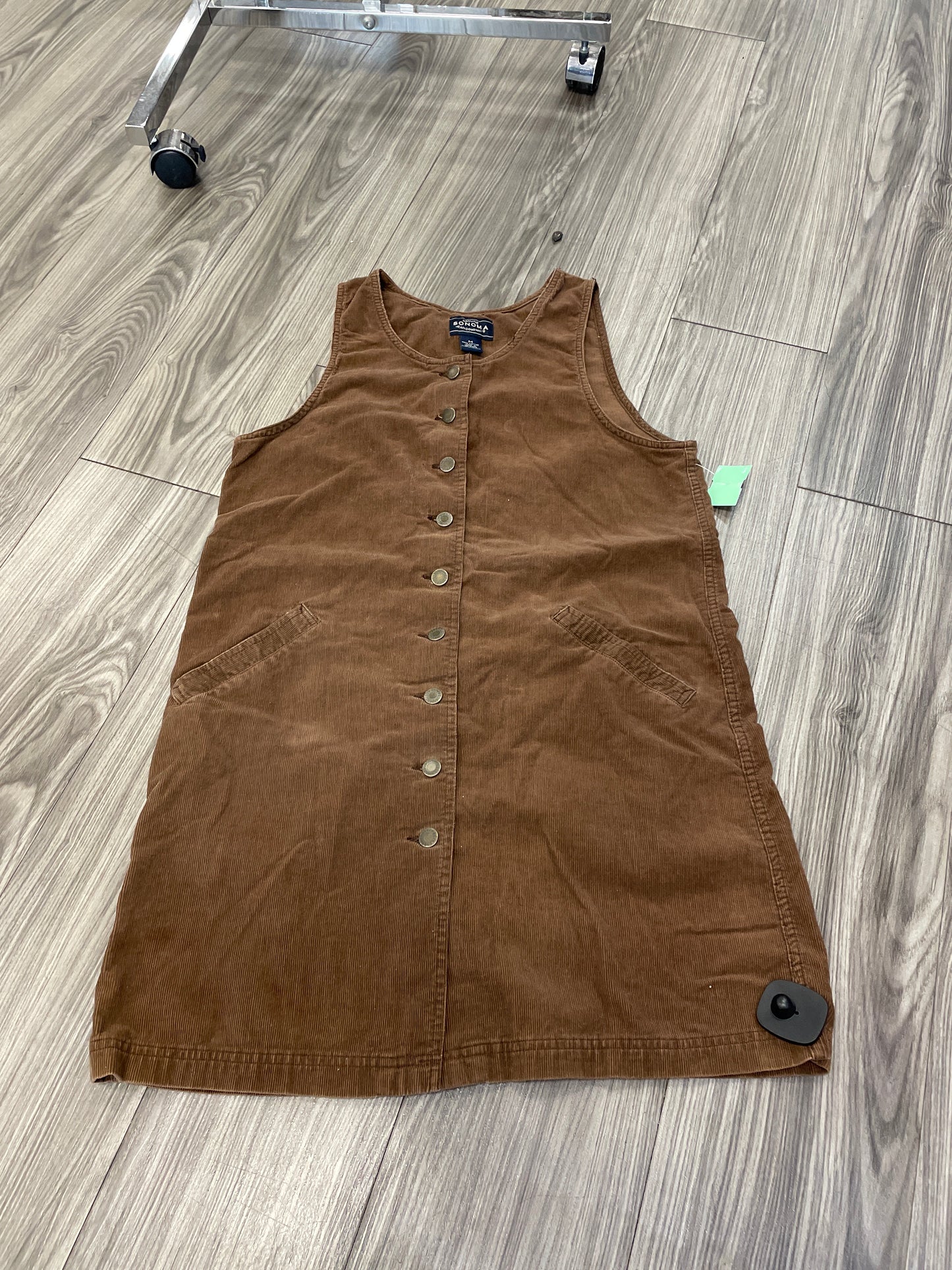 Brown Dress Casual Short Sonoma, Size M