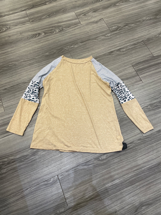 Top Long Sleeve By Clothes Mentor In Tan & White, Size: 2x