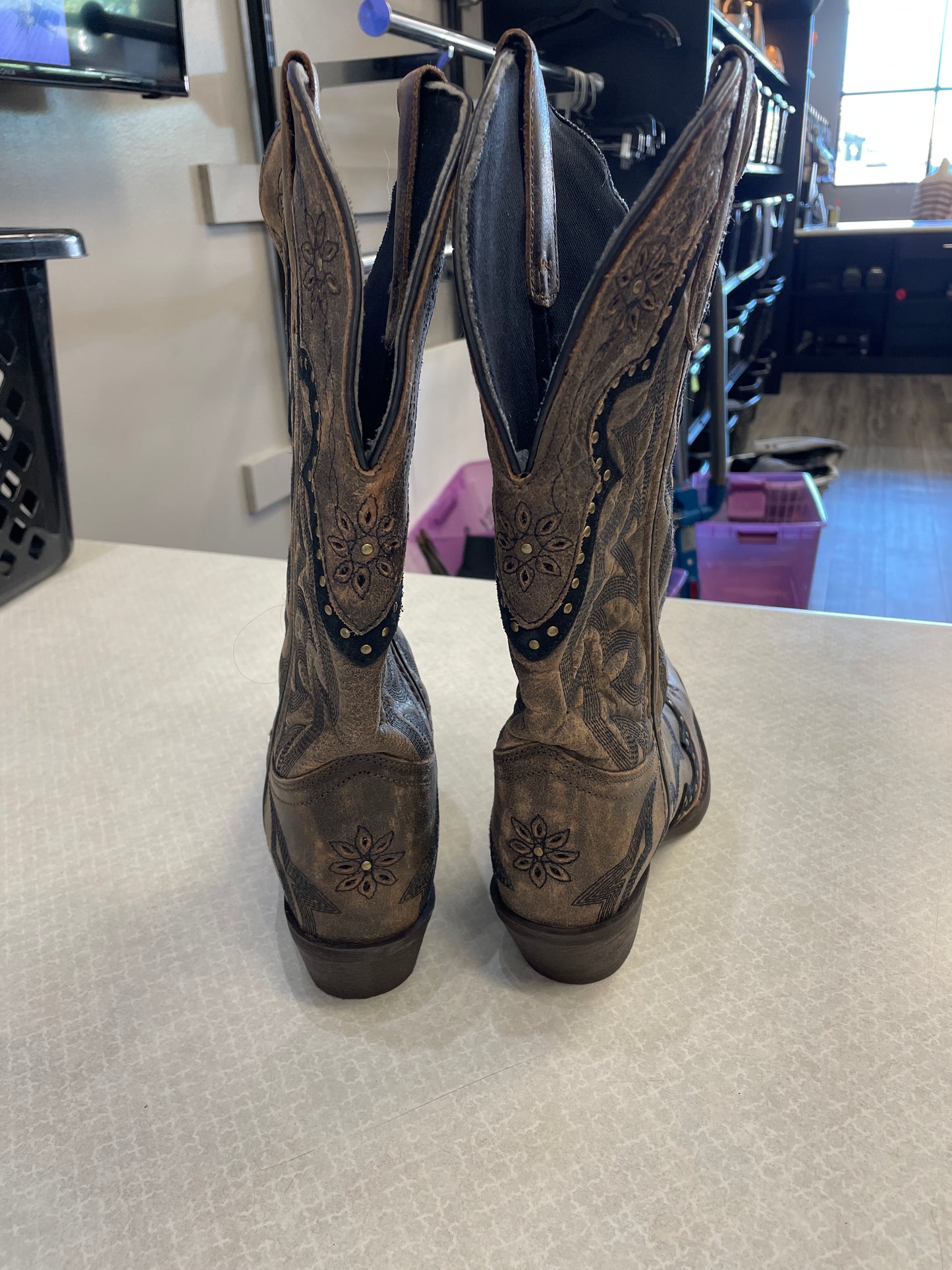 Boots Western By Laredo In Brown, Size: 8