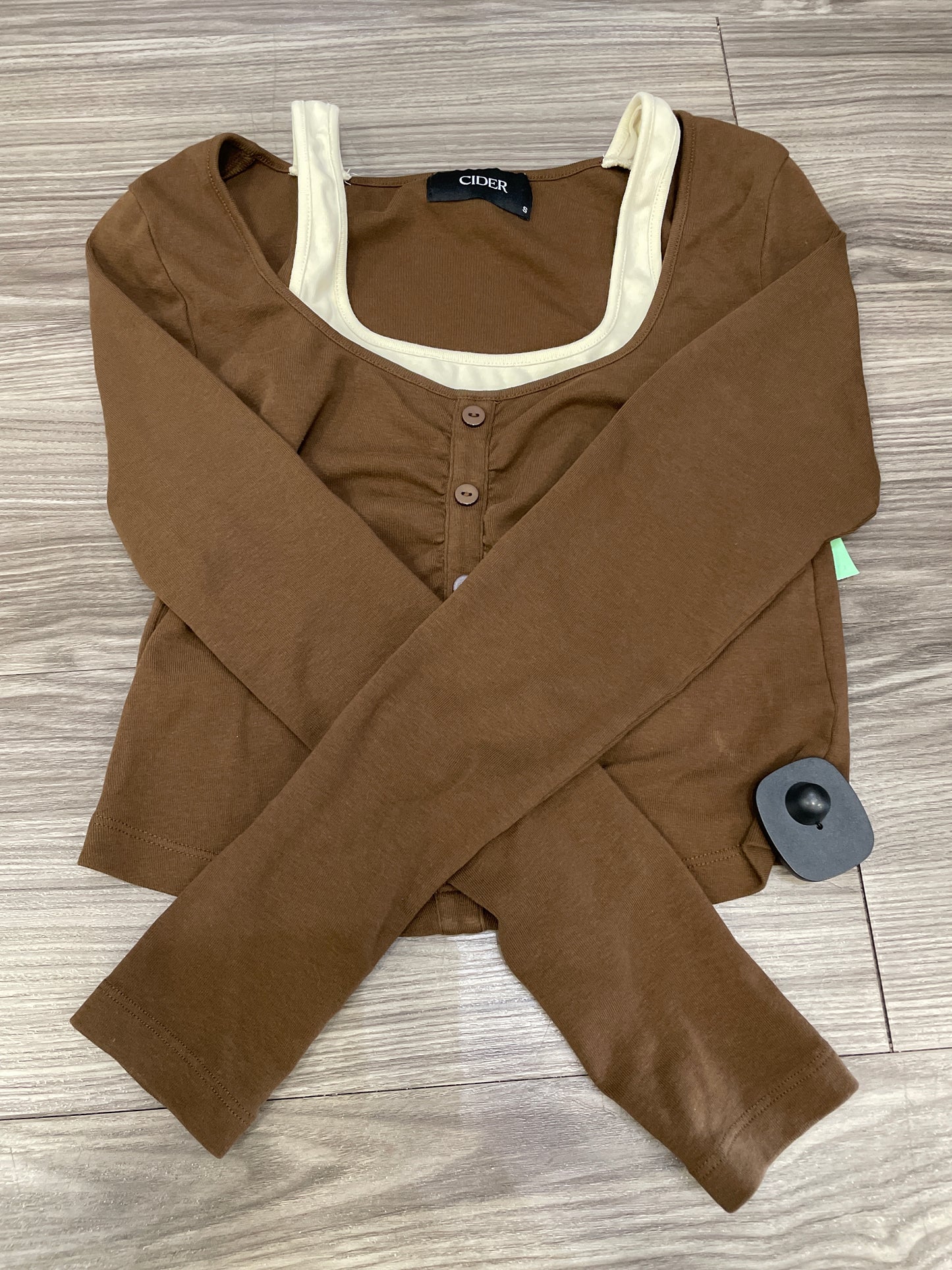 Top Long Sleeve By Clothes Mentor In Brown, Size: S