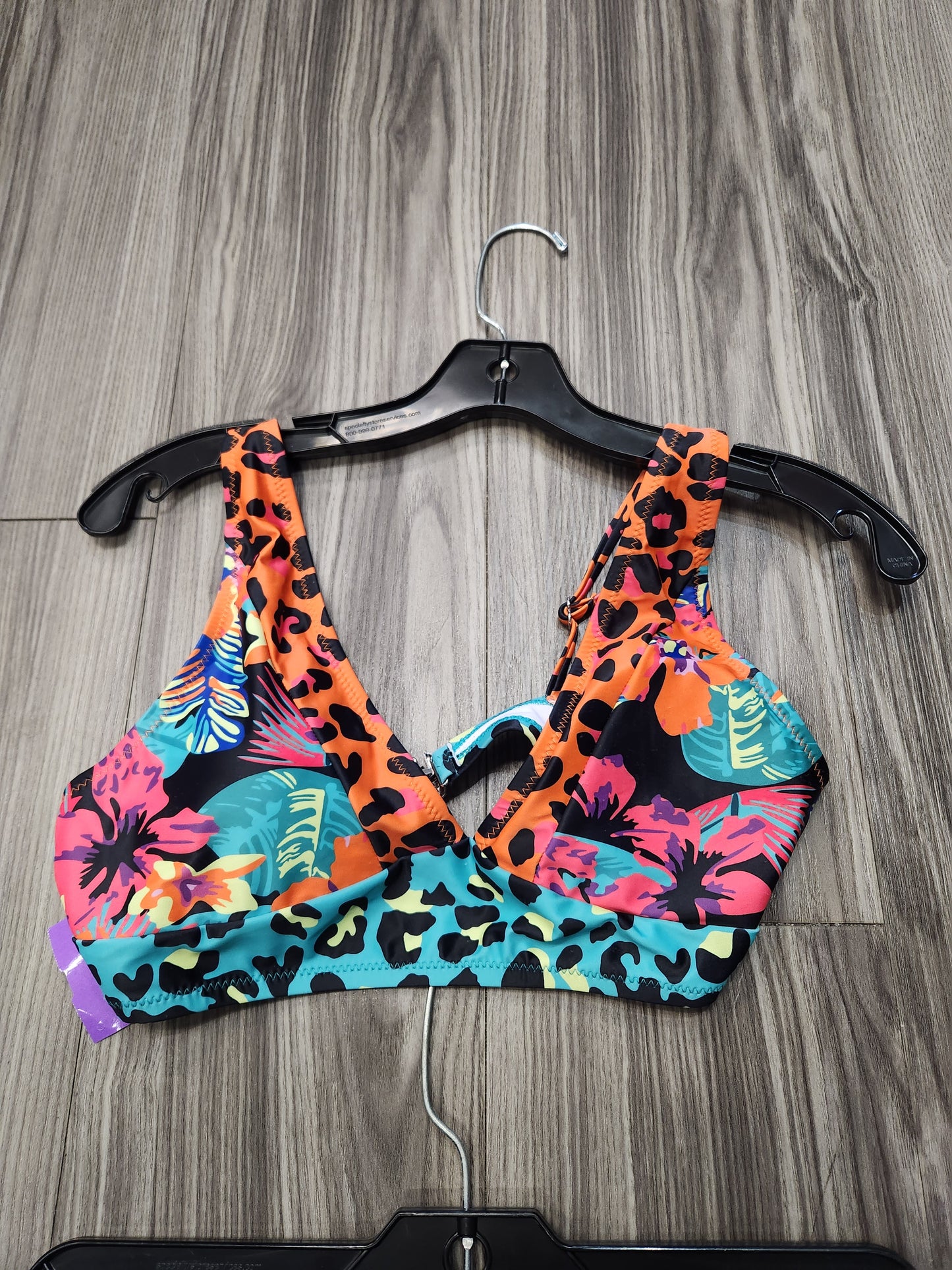 Swimsuit Top By Clothes Mentor  Size: M
